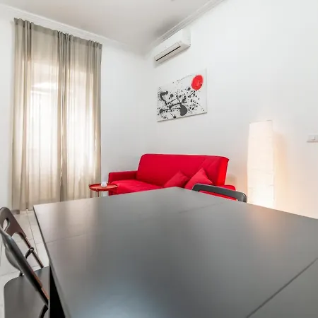 Apartman Benedetta Flat - Metropigneto & Tram - Free Wi-fi *